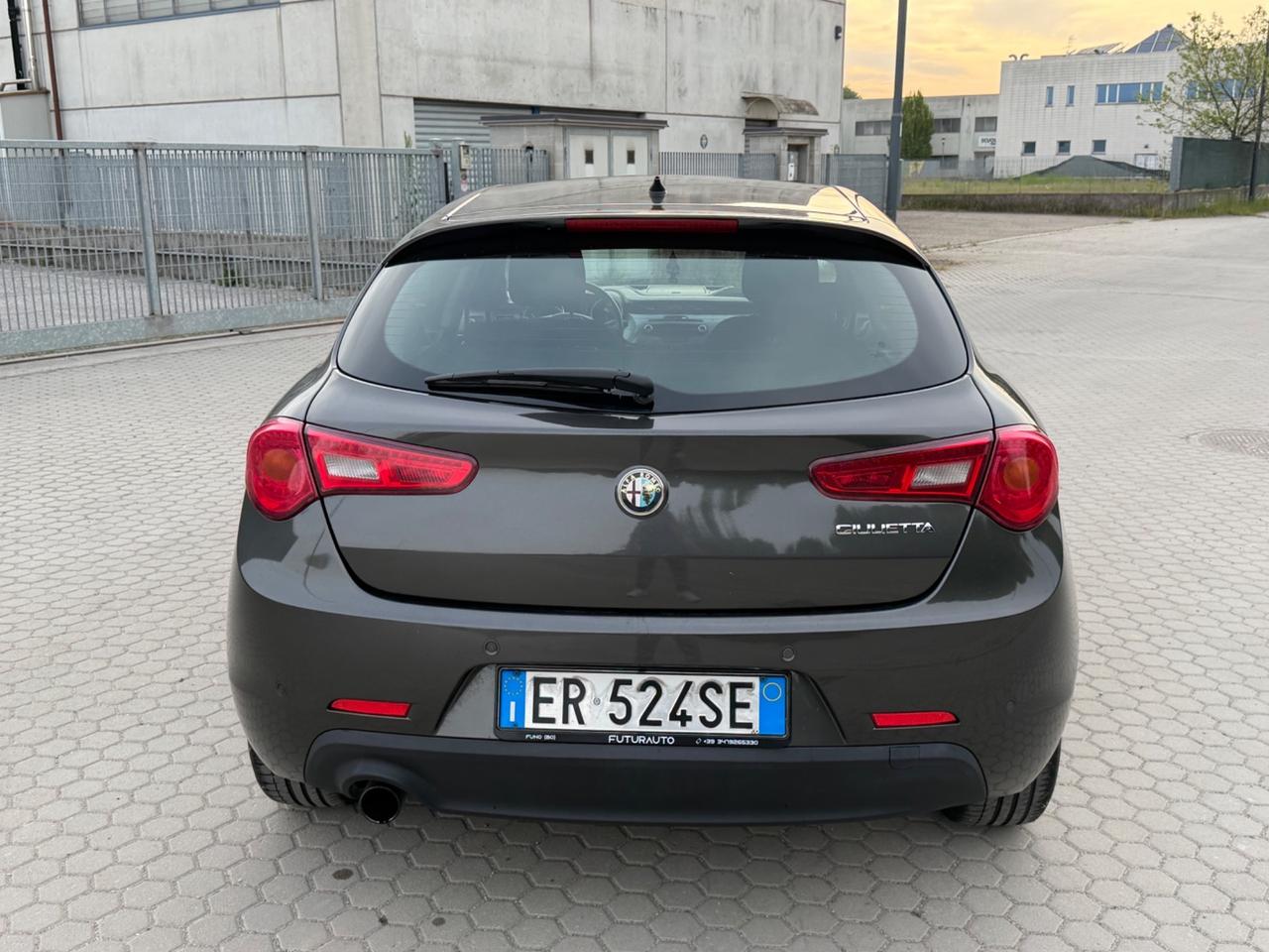 Alfa Romeo Giulietta 1.6 JTDm-2 105 CV Distinctivej