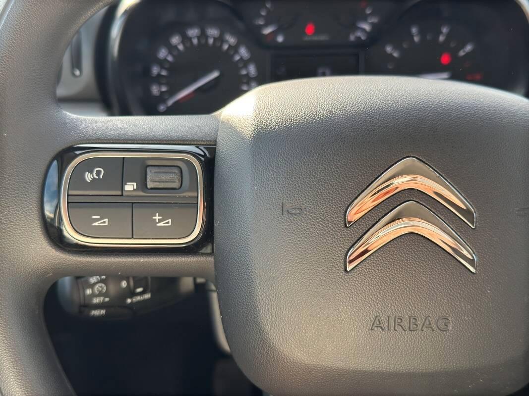 Citroen C3 1.2 puretech Feel 82cv neopatentati con CarPlay