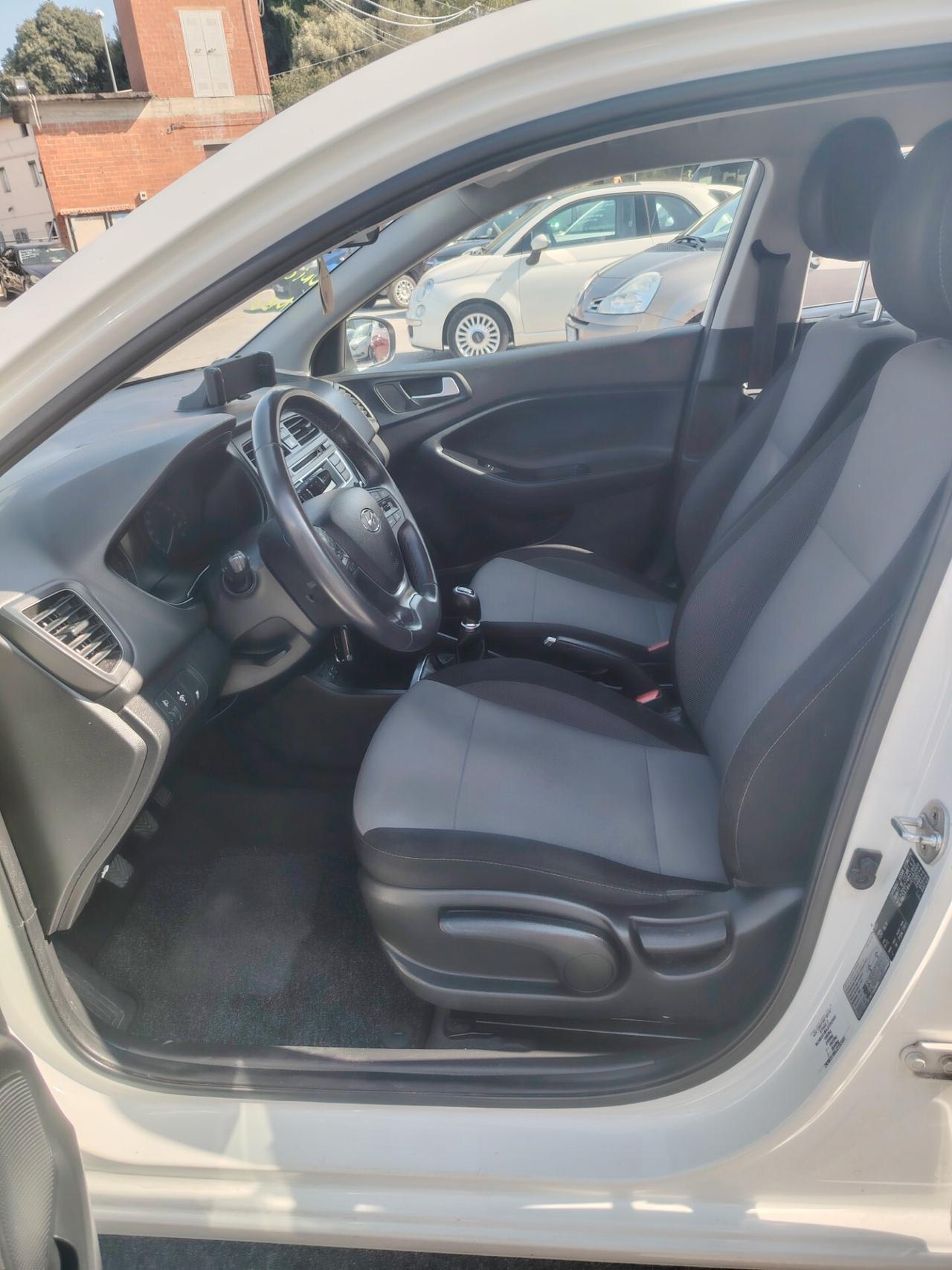 Hyundai i20 1.2 84 CV 5 porte Econext Comfort