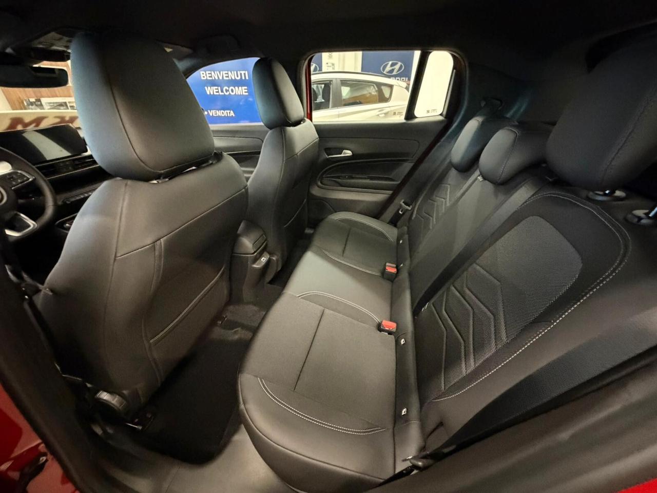 Jeep Avenger 1.2 Turbo 110 CV MHEV Altitude