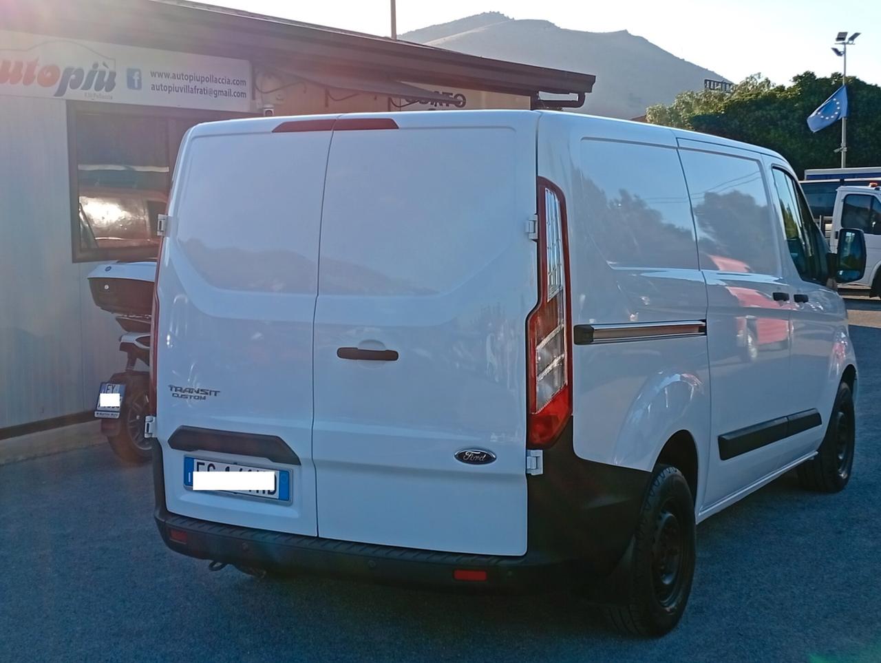 Ford Tourneo Custom 310 2.0 TDCi 130CV PC Trend