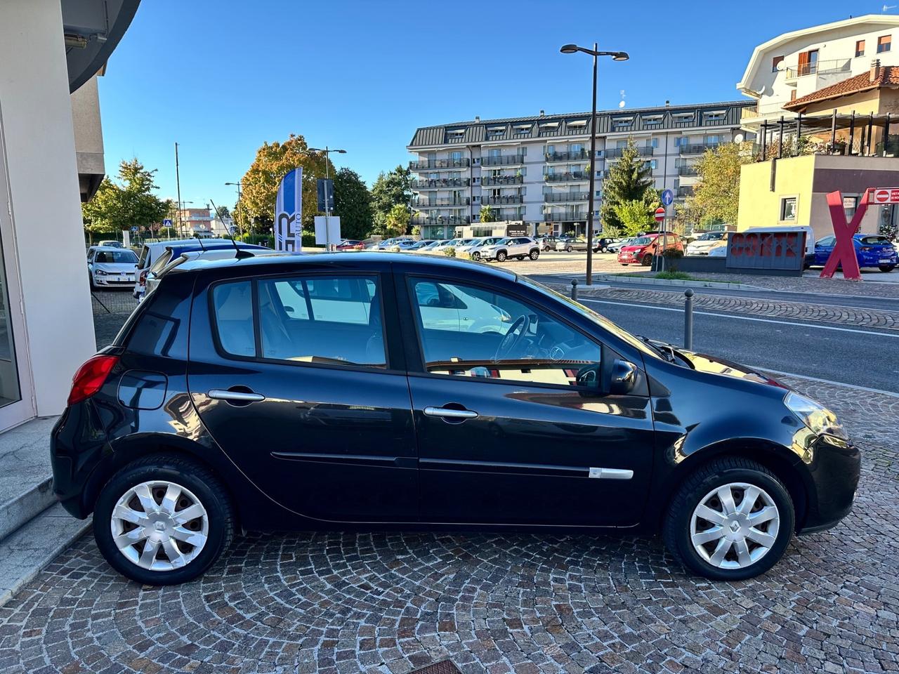 Renault Clio 1.2Bz 75Cv 5P Dynamique - Neopatentati