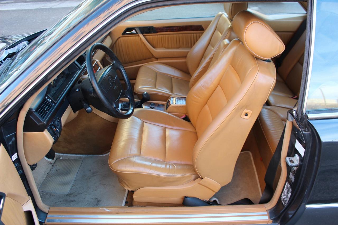 Mercedes-benz 300 CE-24