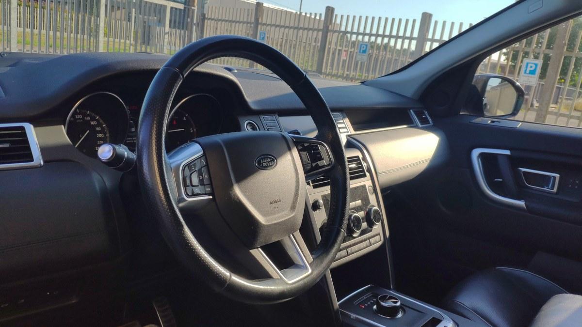 LAND ROVER Discovery Sport SOLO PER COMMERCIANTI AUTO SENZA GARANZIA