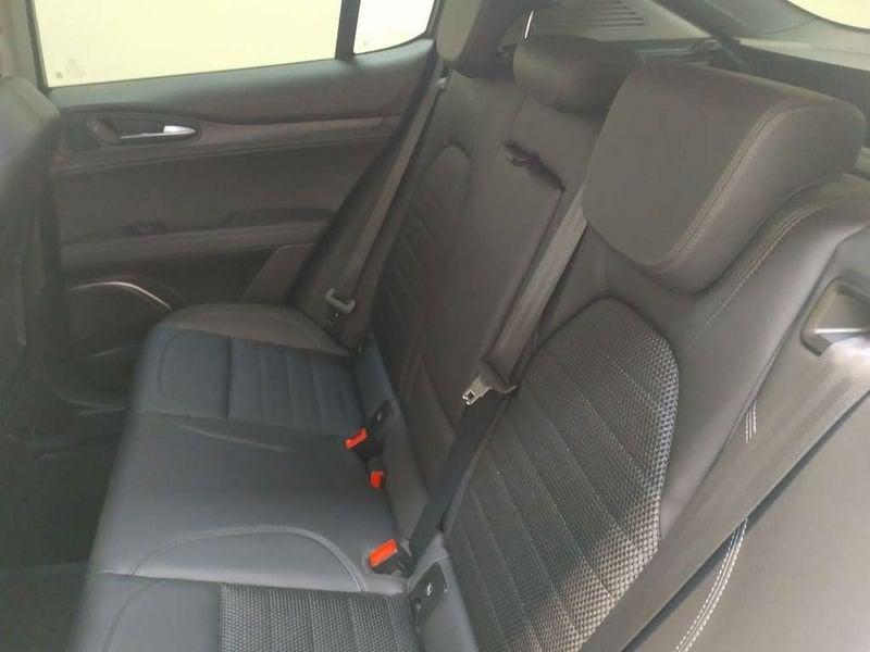 Alfa Romeo Stelvio 2.2 t Business Q4 190cv auto my19