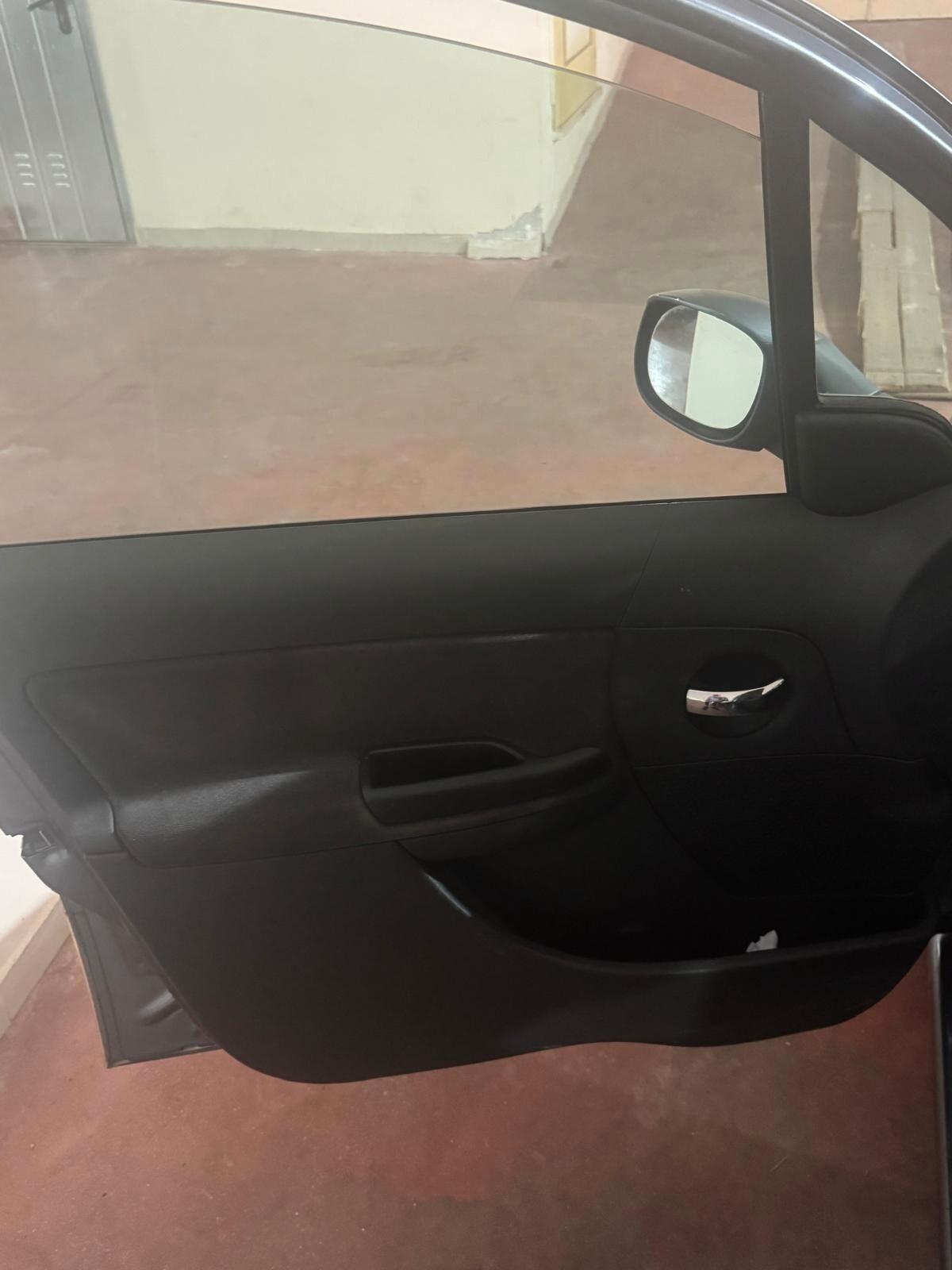 Citroen C3 1.1 airdream Exclusive LEGGI DESCRIZIONE