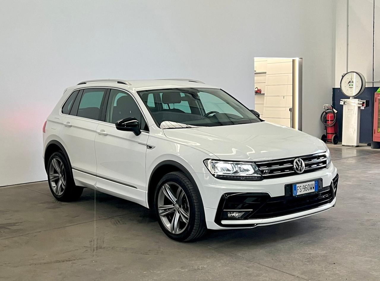 Volkswagen Tiguan 4 WD R Line