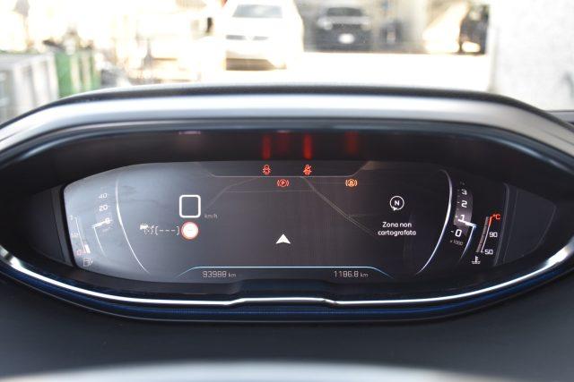 PEUGEOT 3008 BlueHDi 130 S&S GT *Navi,Sensori,LED*