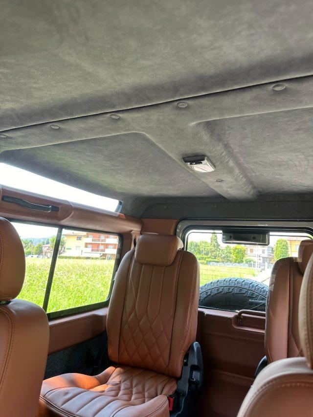 LAND ROVER Defender 90 2.2 TD4 Station Wagon SE NEOPATENTATI