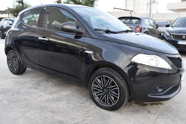 LANCIA Ypsilon 1.2 69 CV 5 porte Gold