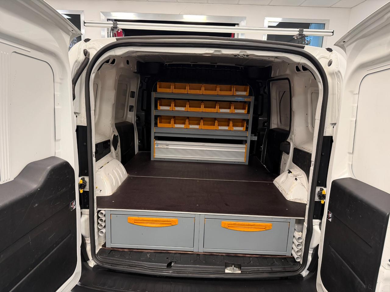 Fiat Doblò 1.3 MJT S&S PC-TN Cargo Business