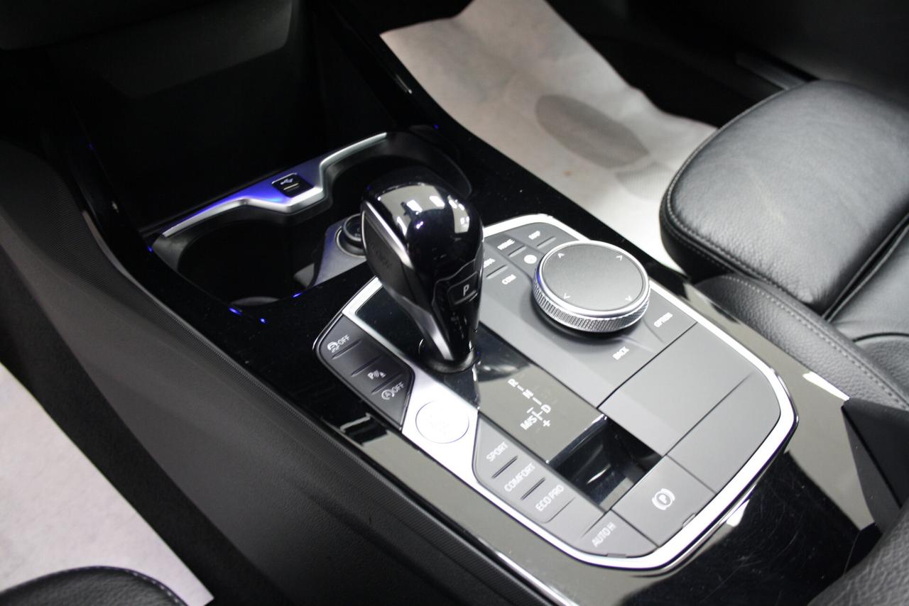 BMW 118D AUTOM 150CV SPORT *2021