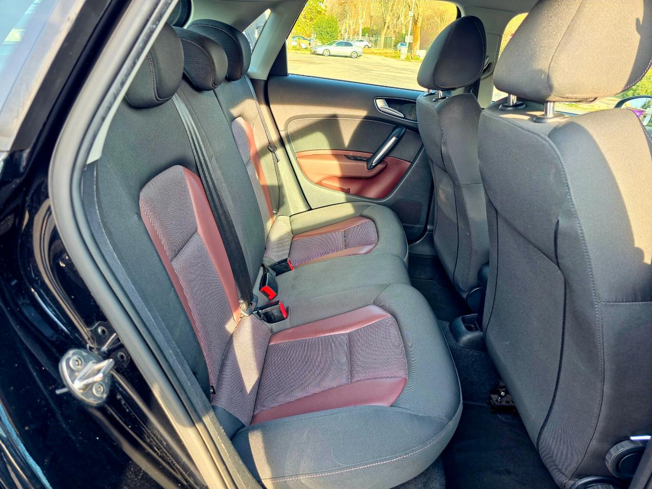 Audi A1 SPB 1.6 TDI S tronic Attraction 2013-E5B Automatico NEO