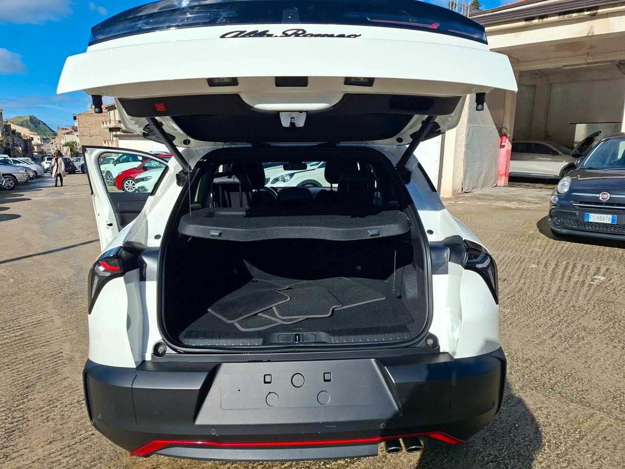 Alfa Romeo Junior 1.2 136 CV Hybrid eDCT6 Speciale