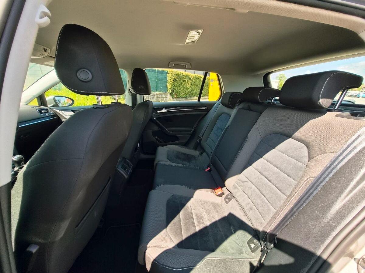 Volkswagen Golf 1.6 tdi Highline 5p