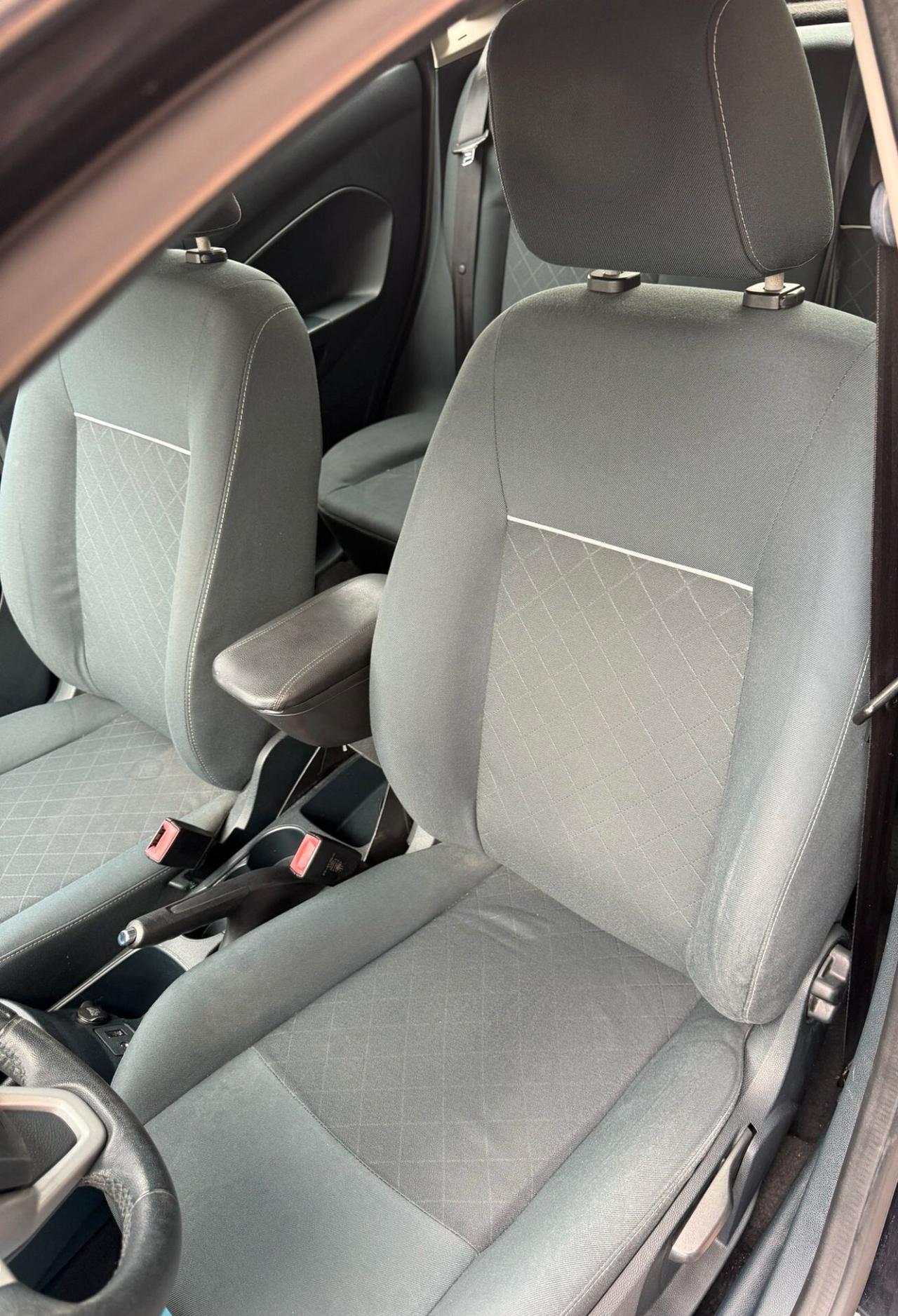 Ford Fiesta Ikon 1.2 16V Business