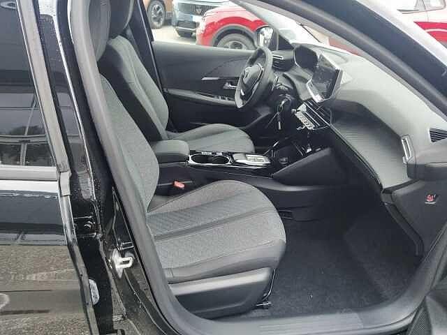 Peugeot 208 1.2 Hybrid 110cv ALLURE + DRIVE ASSIST KM ZERO