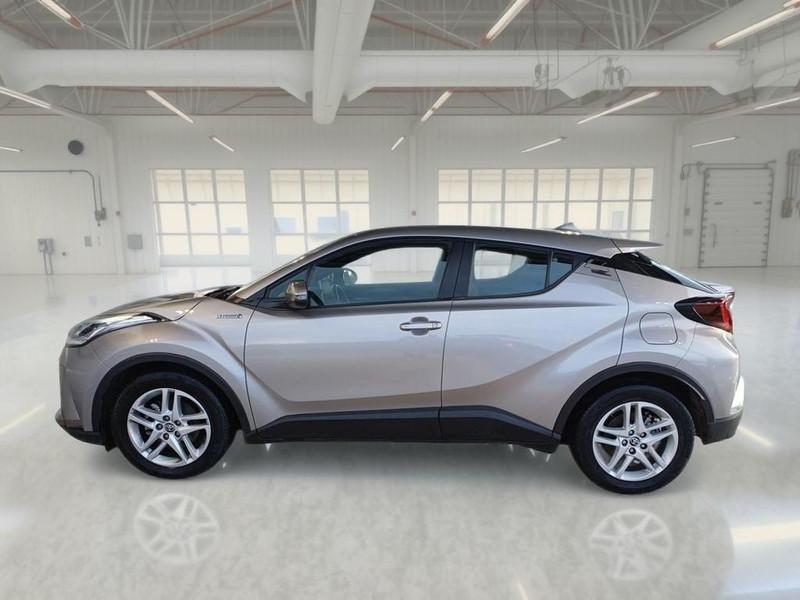 TOYOTA C-HR 1.8H 98CV E-CVT Business