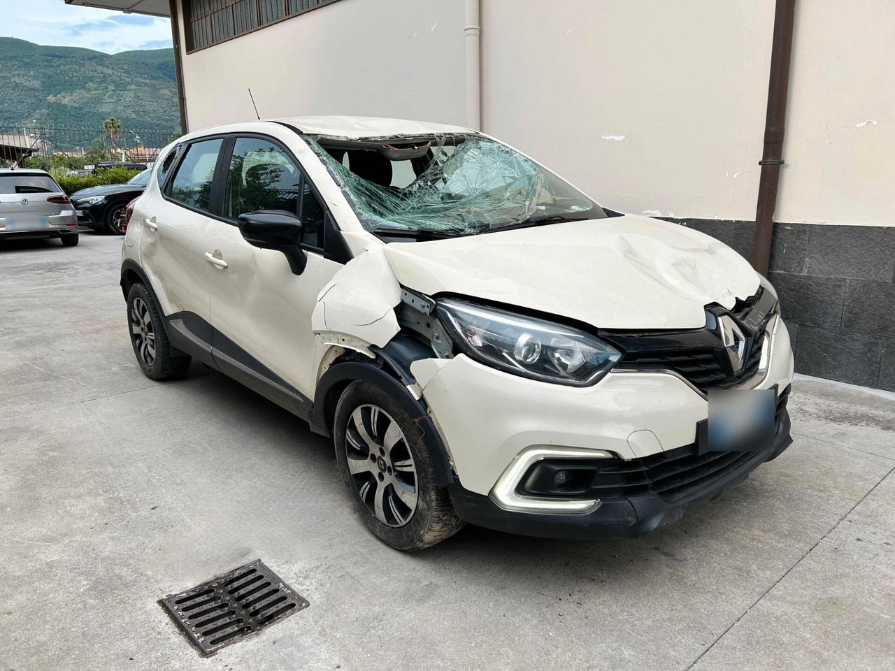 Renault Captur 1.5 dCi 90CV - 2017 Incidentata