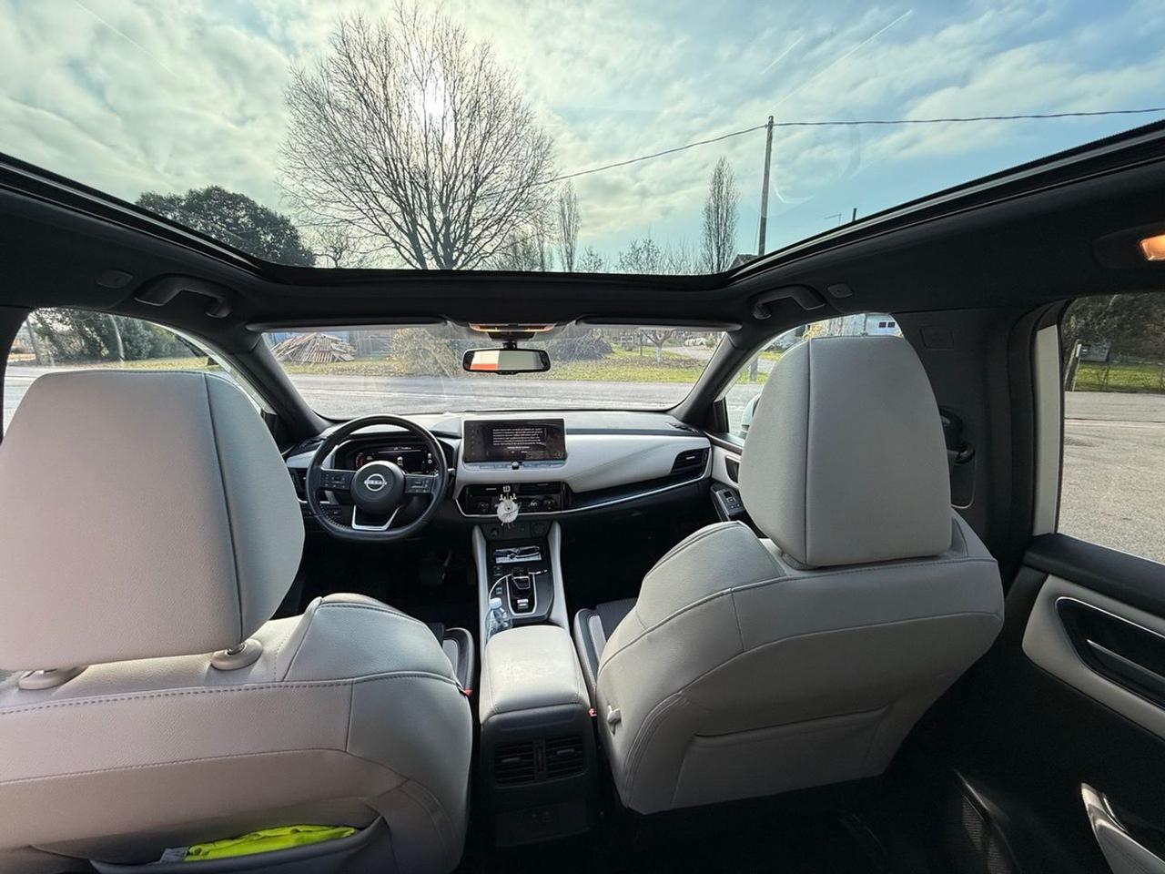 Nissan Qashqai tekna + #8485