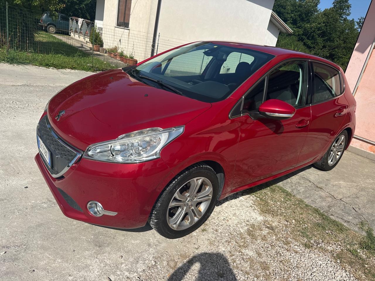 Peugeot 208 1.6 e-HDi 115 CV