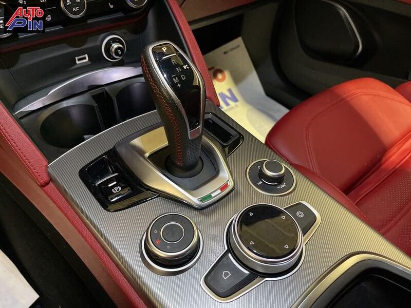 Alfa Romeo Stelvio 2.2 Turbodiesel 210 CV AT8 Q4 Veloce