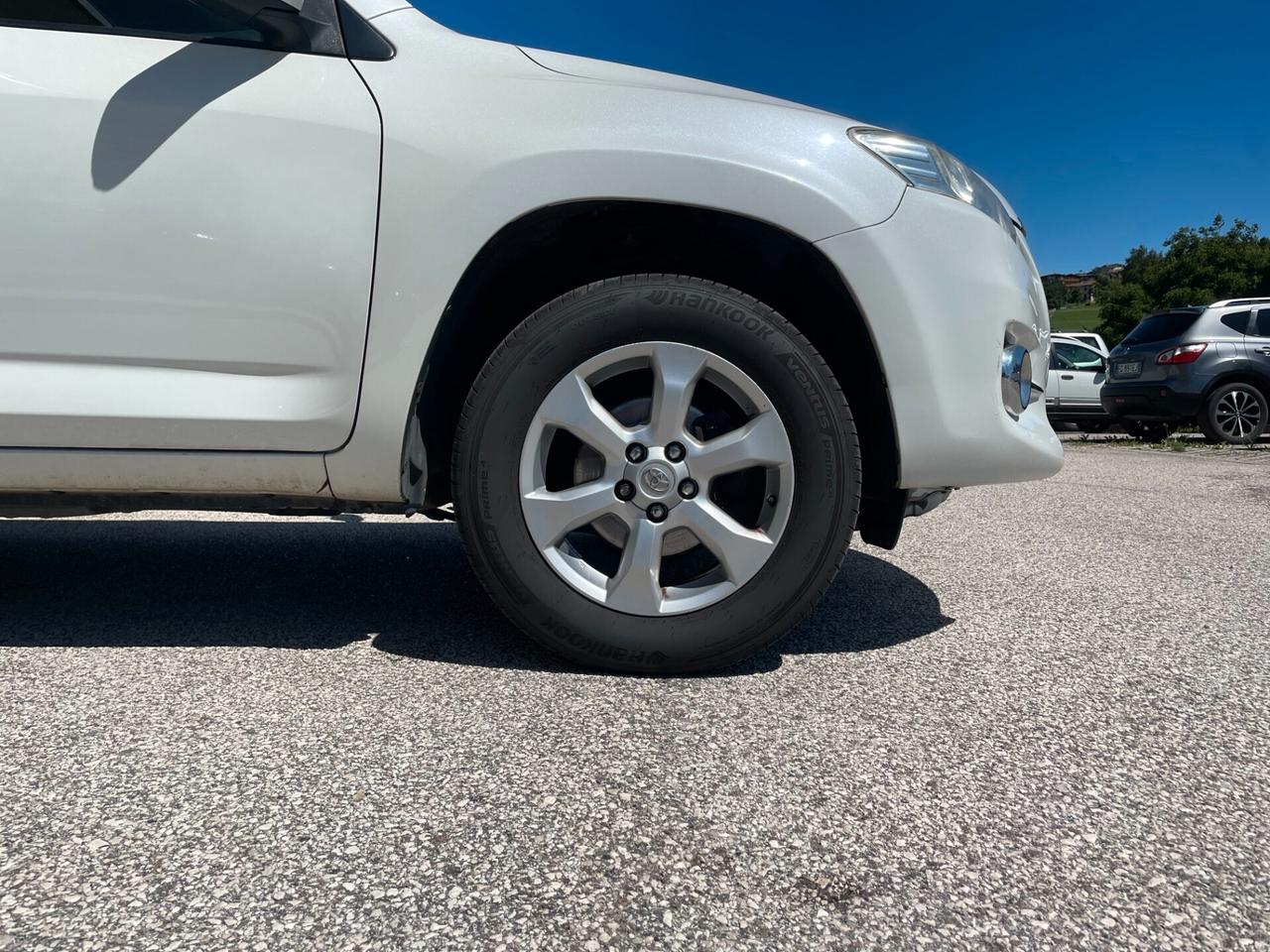 Toyota RAV 4 4x4 Crossover 2.2 D-4D 150 CV Lounge