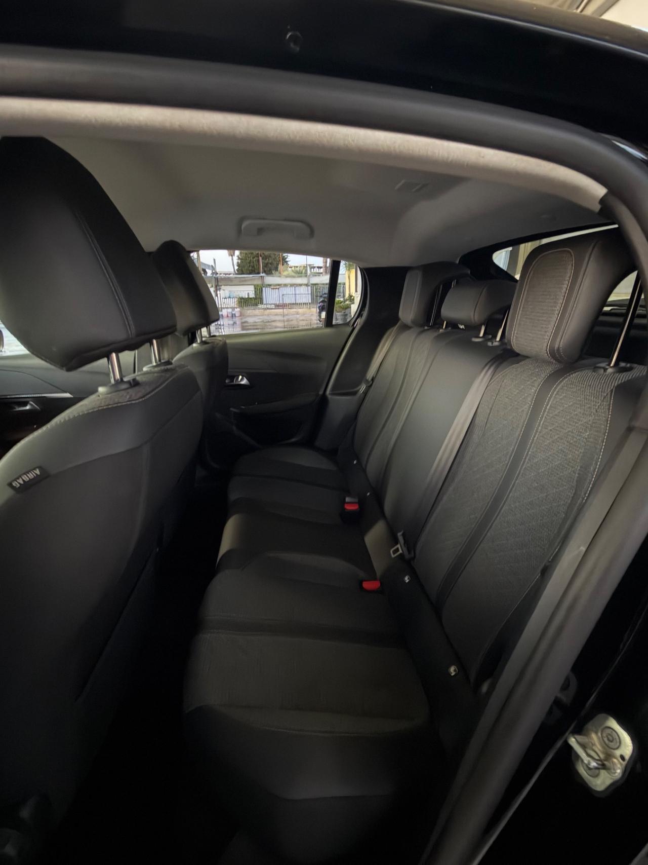 Peugeot 208 Turbo 100 CV 5 porte Allure
