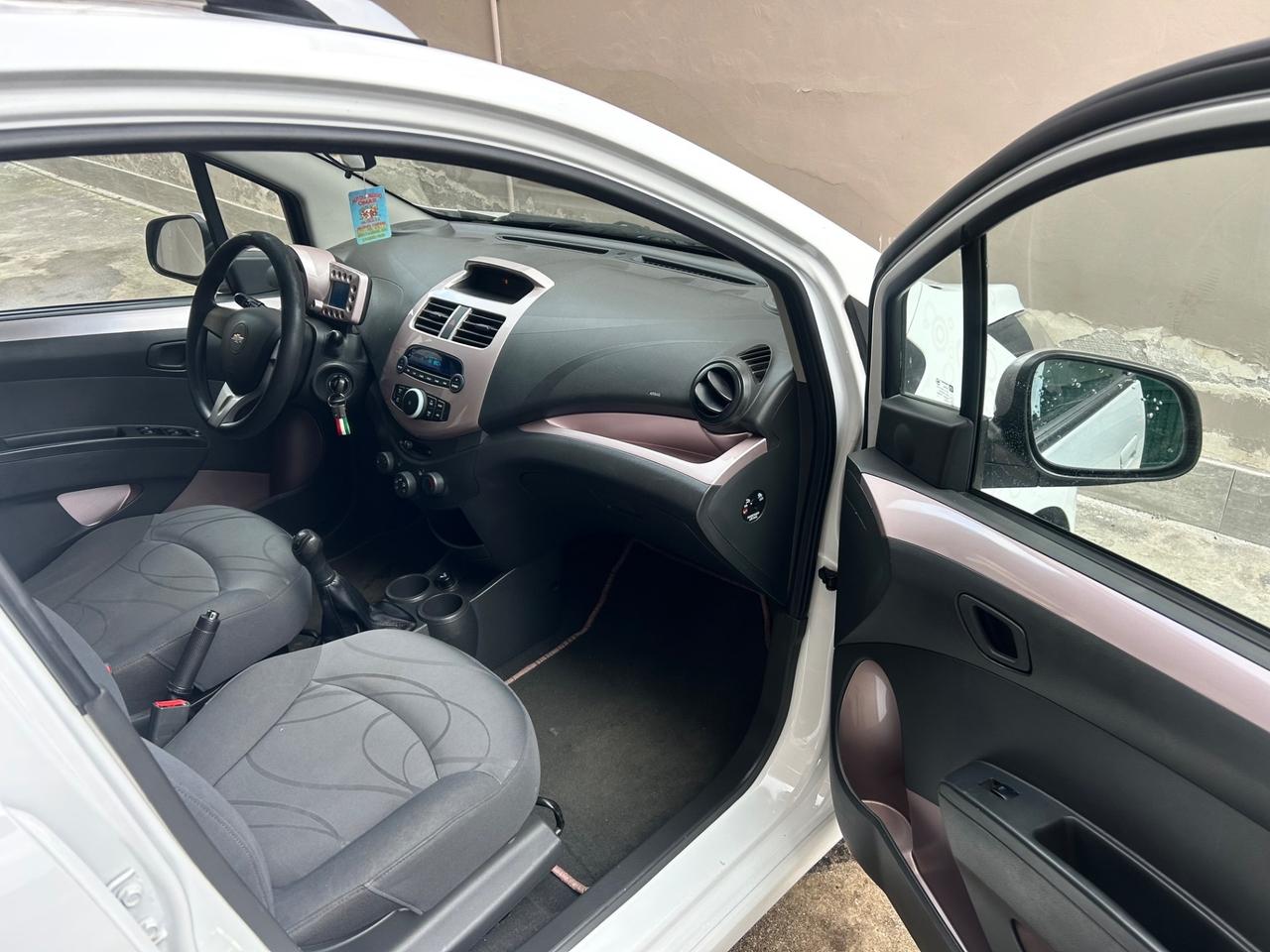 Chevrolet Spark 1.0 GPL Eco Logic Pink Lady Special Edition