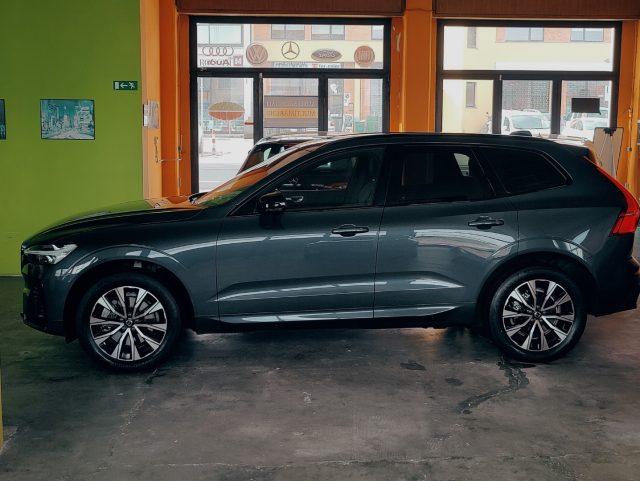 VOLVO XC60 B4 (d) AWD automatico Plus Dark