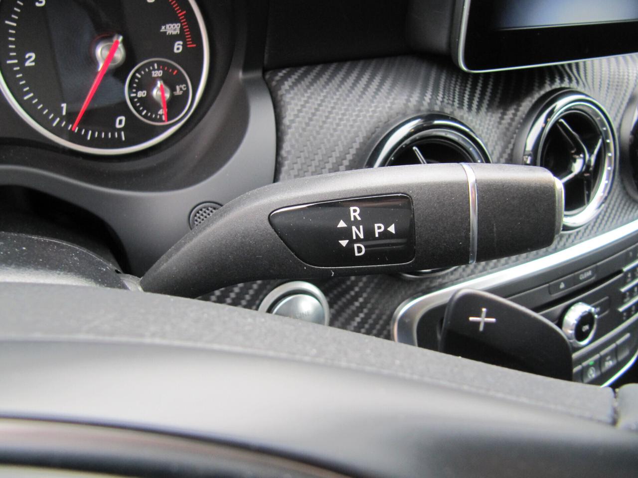 Mercedes-benz GLA 200 d Automatic Business Extra