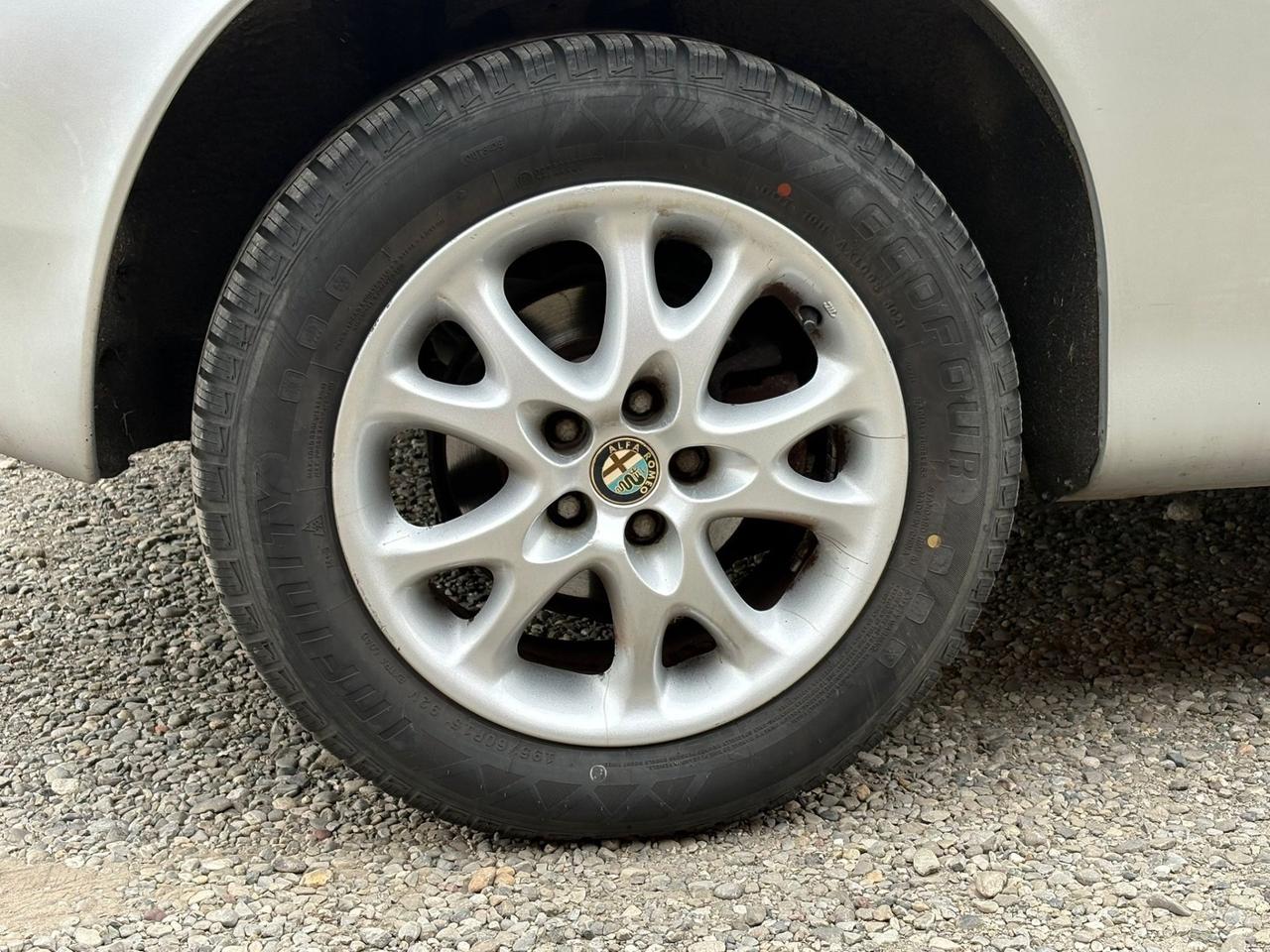 Alfa Romeo 147 1.6i 16V Twin Spark cat 3p. Progression