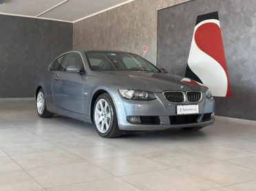 BMW 330 xi Coupe Attiva