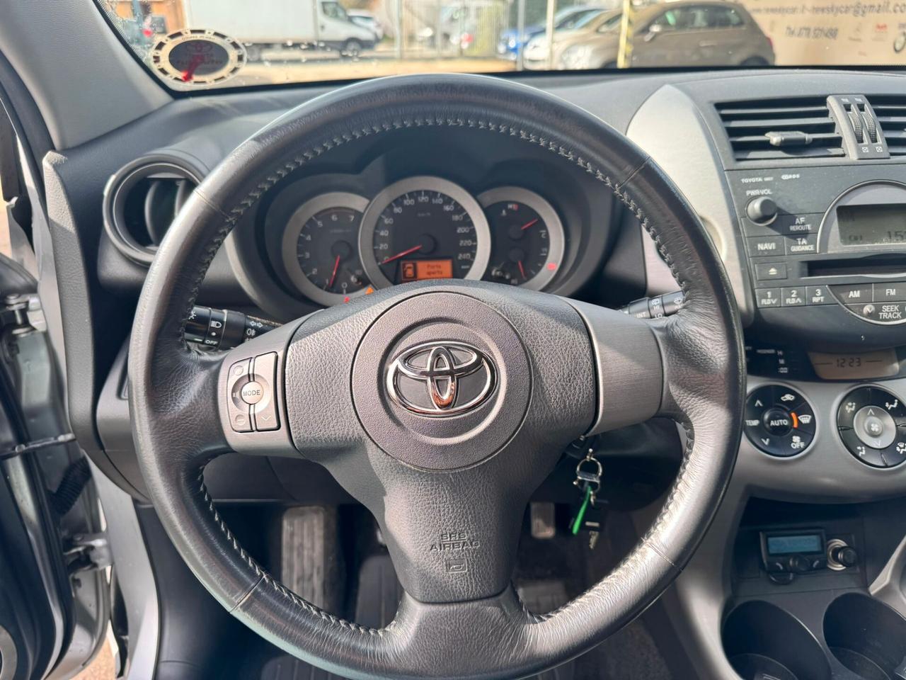 Toyota RAV 4 RAV4 2.2 D-4D 136 CV Sol