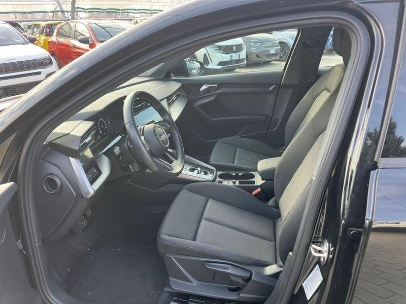 Audi A3 A3 SPB 30 TFSI Business