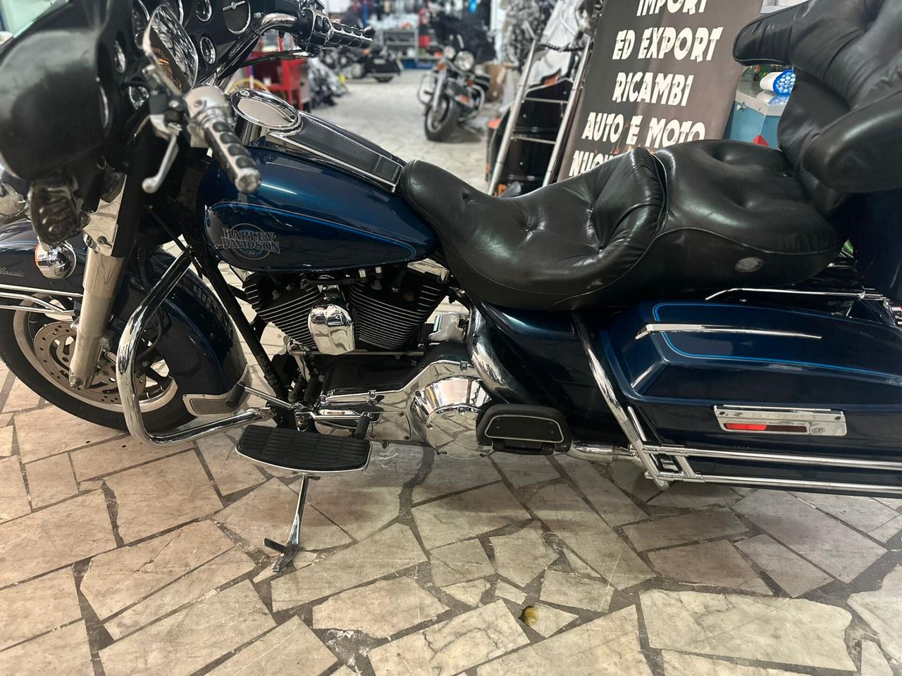 Harley-davidson FLHTC Classic Electra Glide