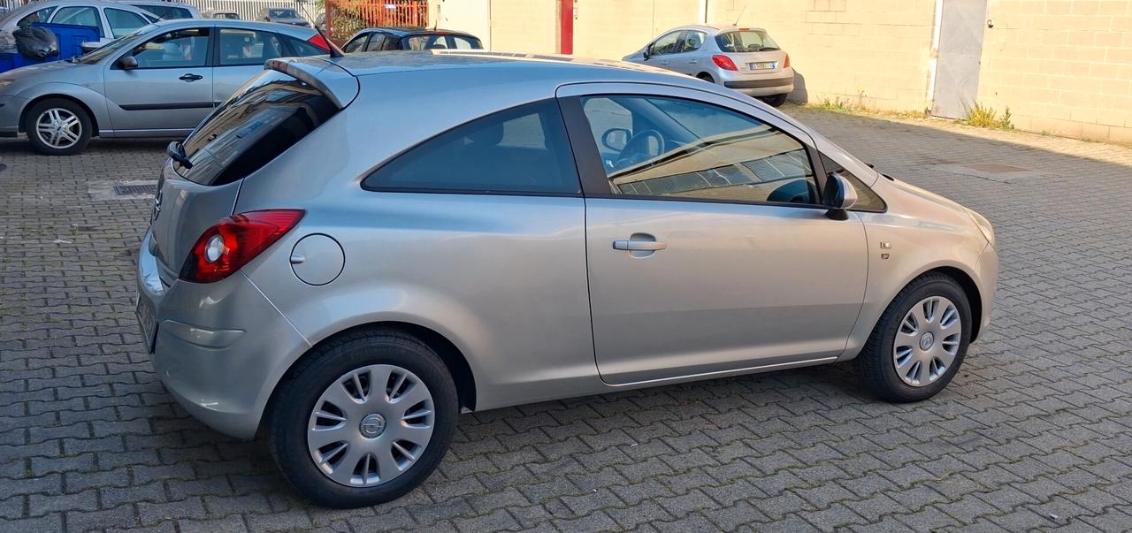 Opel Corsa 1.2 Sport 85cv NeopatentatiOK