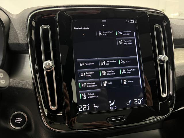 VOLVO XC40 T5 Recharge Plug-in Hybrid Inscription tetto pan.