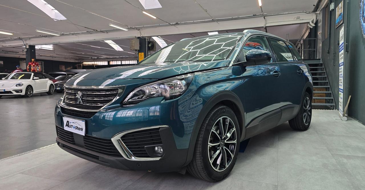 PEUGEOT 5008 ACTIVE 1.2 TURBO 7P