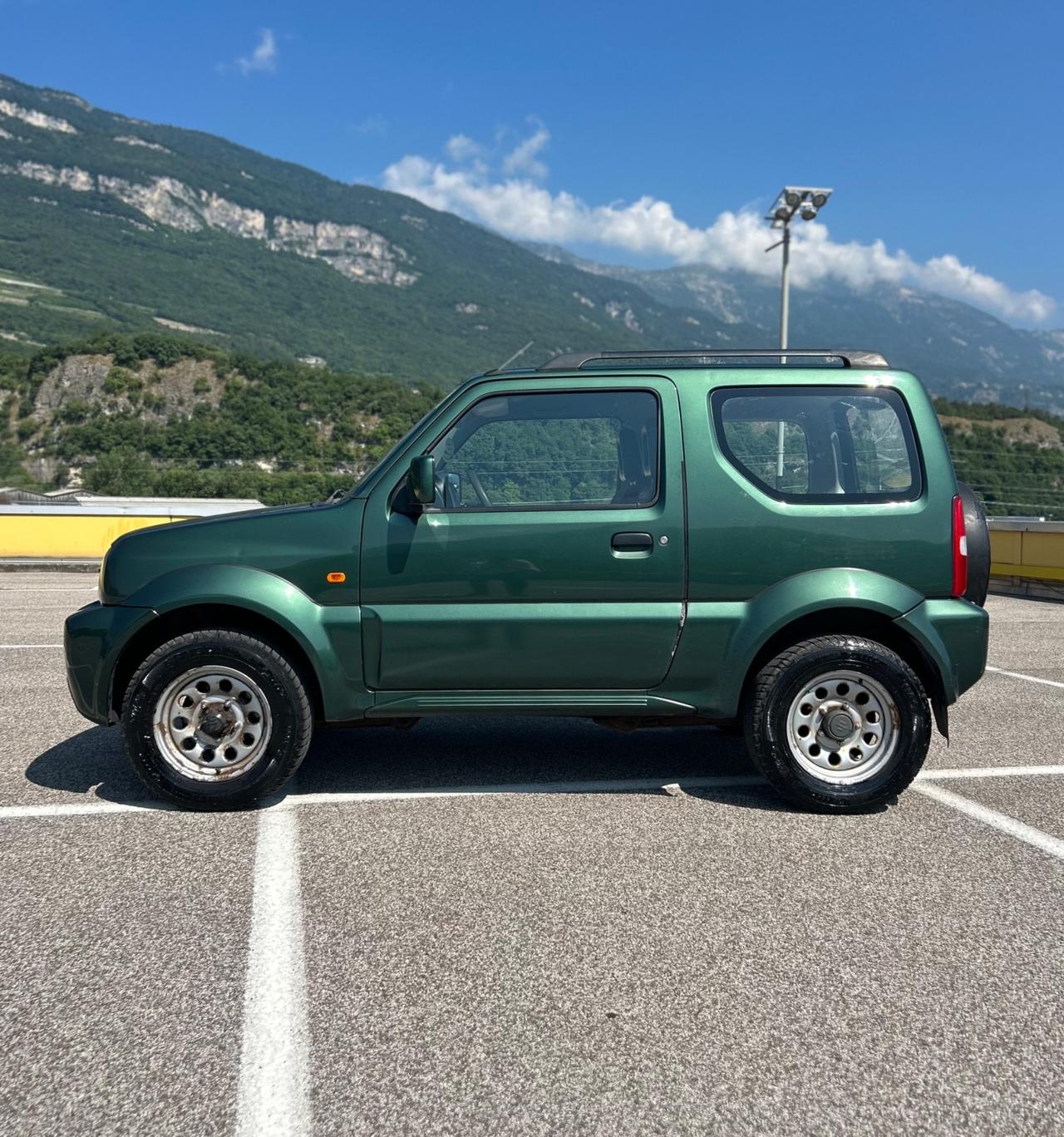 Suzuki Jimny 1.3i 4WD Special Neopatentati 2011