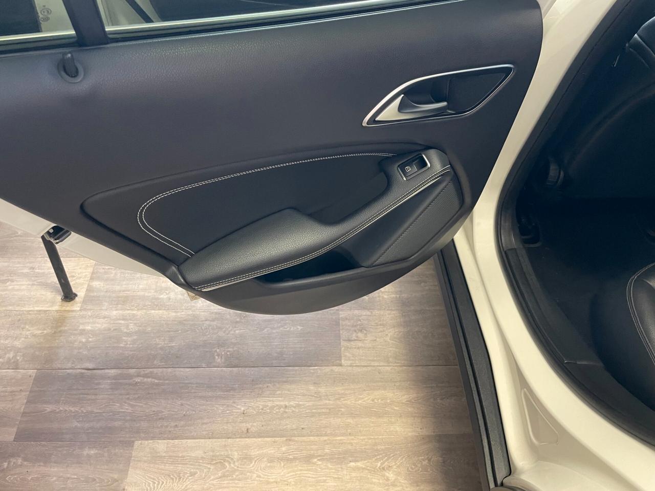 Mercedes-benz GLA 200 d Automatic 4Matic Premium Tetto Pelle