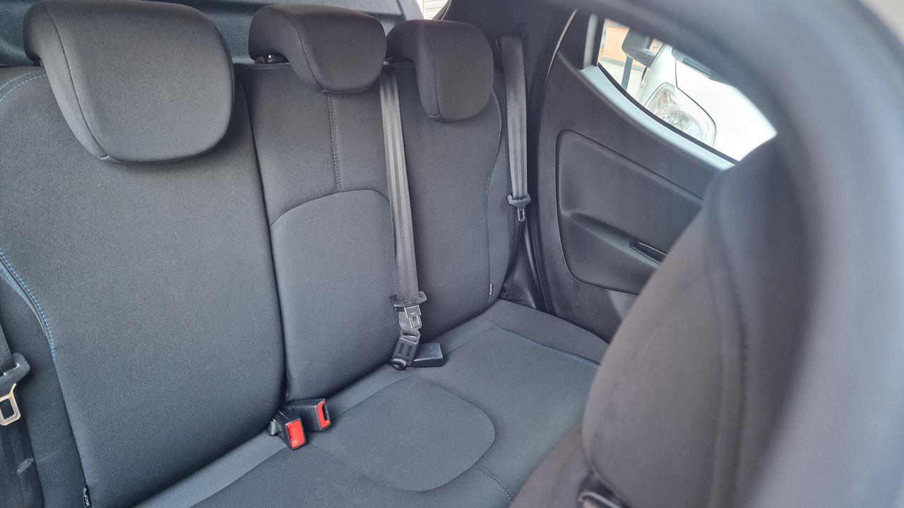 Lancia Ypsilon 1.2 69 CV 5 porte Gold
