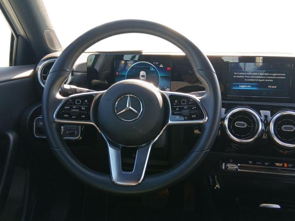 Mercedes Classe A 200 200 Sport Night edition 7G-DCT