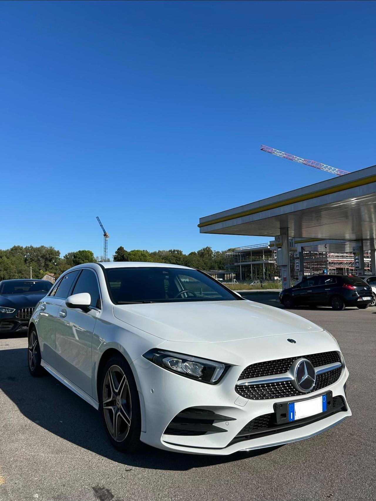 Mercedes-benz A 200d Premium Plus AMG