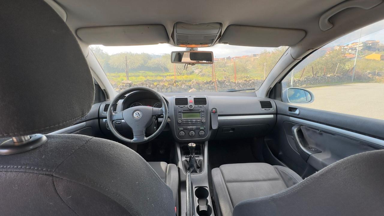 Volkswagen Golf 1.9 TDI 5p