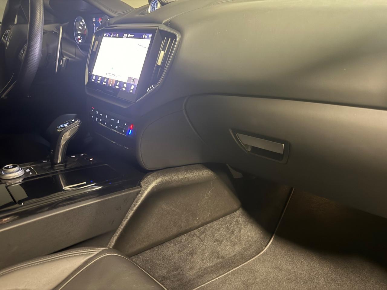 Maserati Ghibli V6 Modena