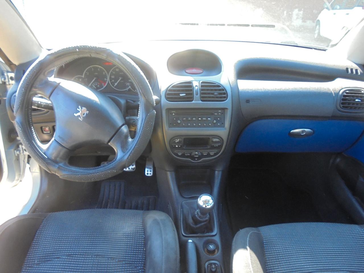 Peugeot 206 1.6 16V CC Cabrio
