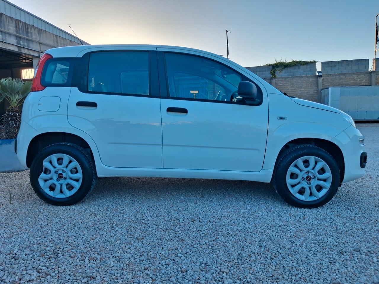 Fiat Panda 0.9 TwinAir Natural Power solo64.000km