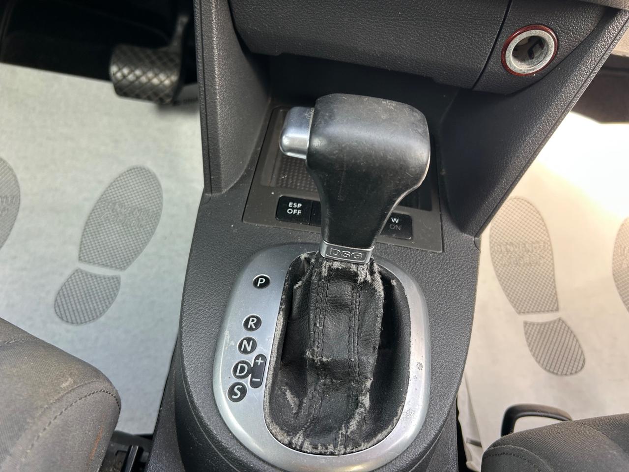 Volkswagen Touran 2.0 TDI 170CV DPF DSG *7 POSTI*