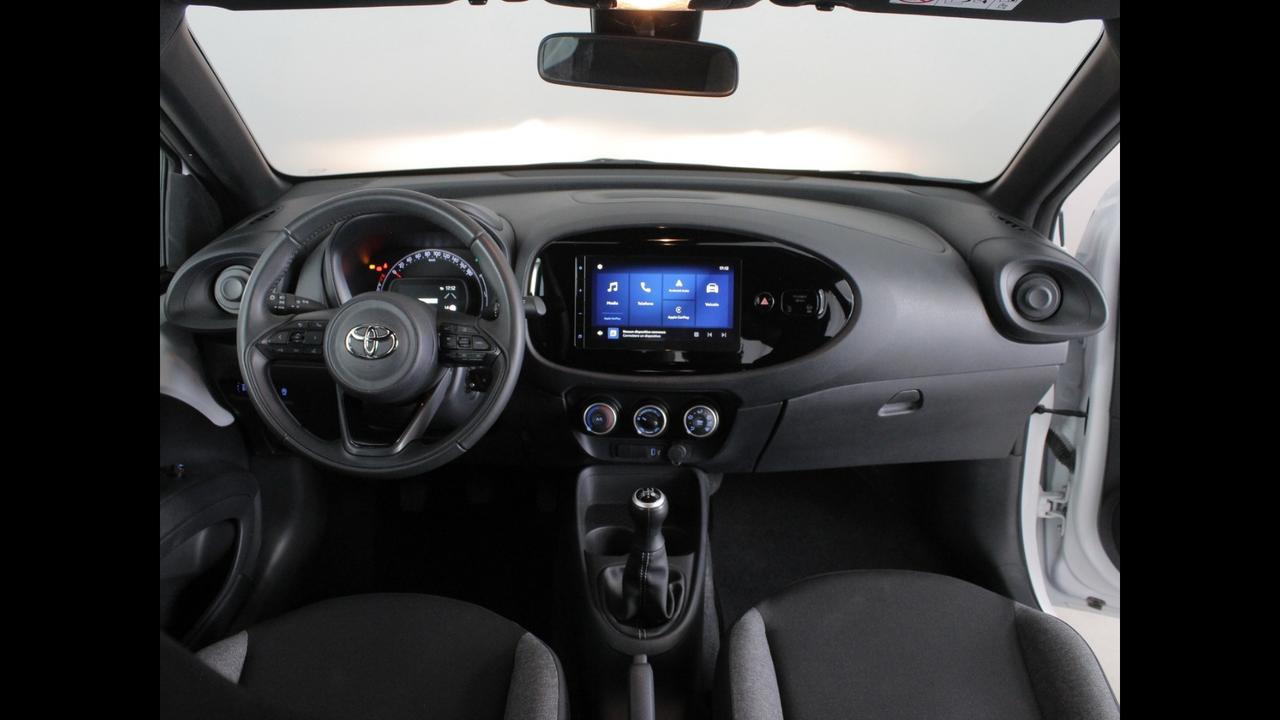 TOYOTA Aygo X - Aygo X 1.0 Active 72cv